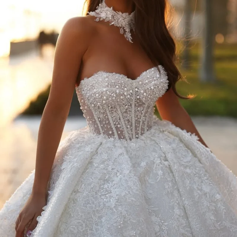 Роскошные белые элегантные свадебные