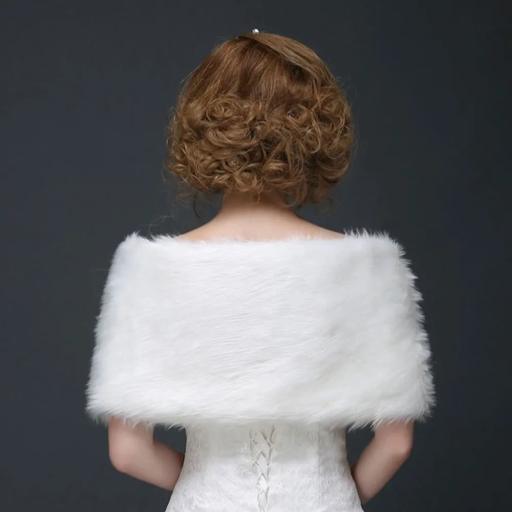 Свадебная шаль из искусственного меха на плечо для невесты - Фотография_3