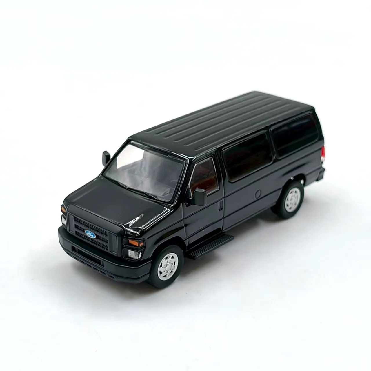 596 1:64 e350 van черная модель - Фотография_2