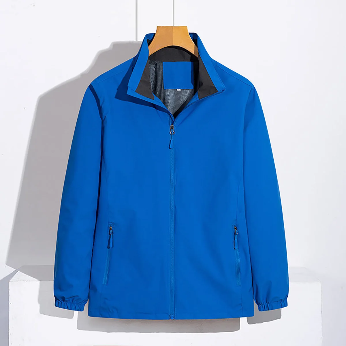 Теплая цельная однослойная куртка - Фотография_2