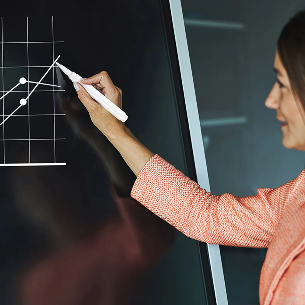 Белые жидкие меловые маркеры