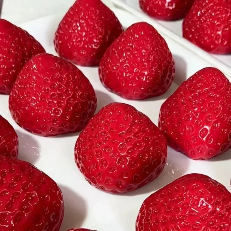 Игрушка strawberry taba squishy - Фотография_5