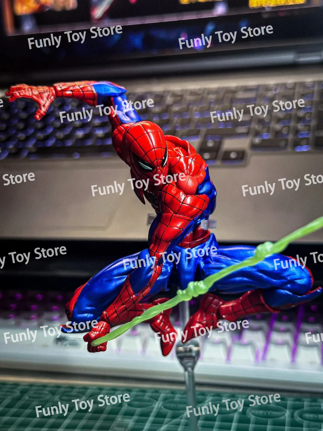 В наличии ct toys фигурка человека-паука - Фотография_4