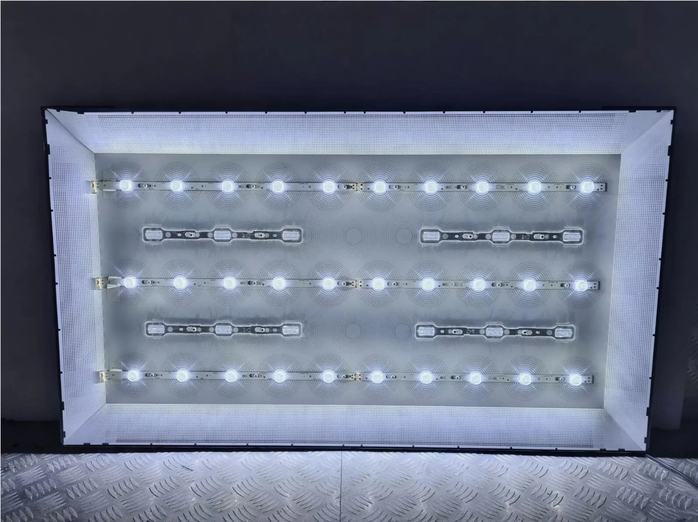 Лента светодиодной подсветки ue43tu7172u - Фотография_6