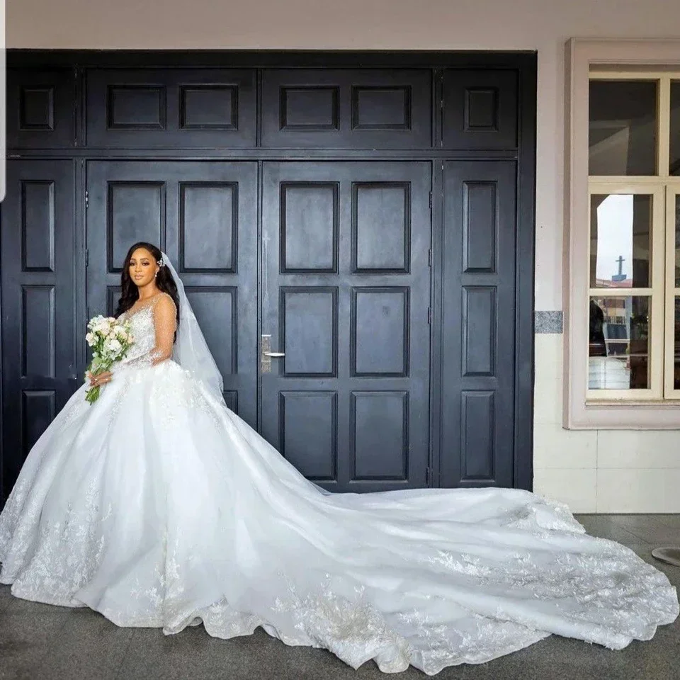 Customzied luxury white wedding - Фотография_2
