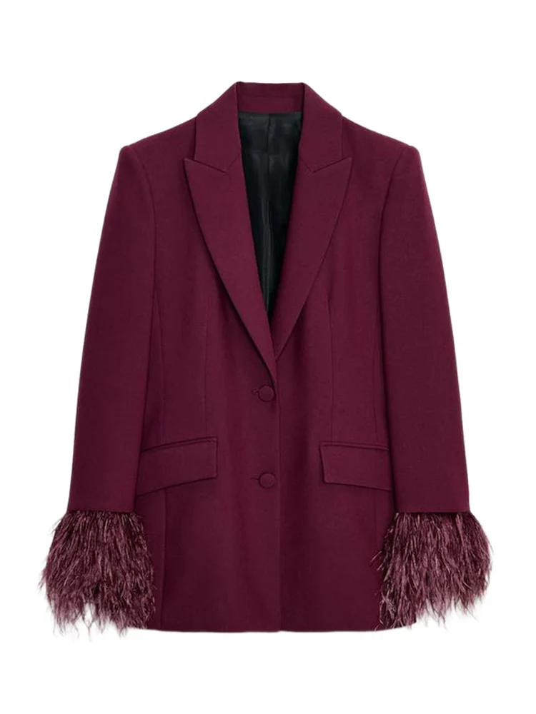 Уличный женский костюм с перьями - Фотография_5