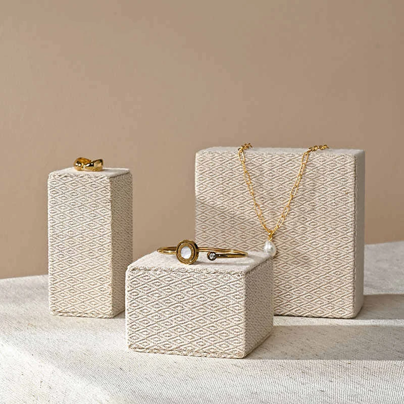 Woodten льняной реквизит для демонстрации ювелирных изделий для колец - Фотография_4