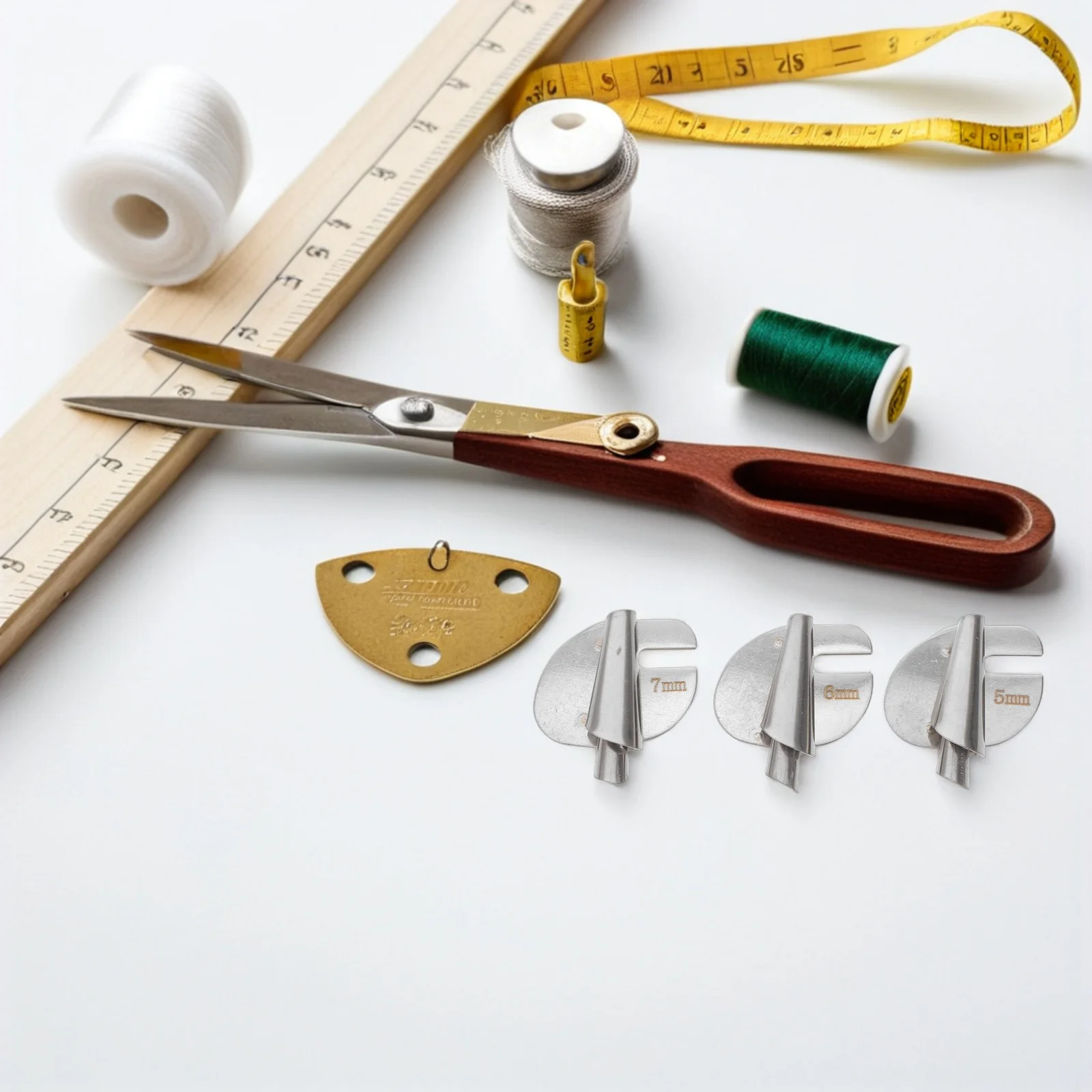 Прижимная лапка для раскатки кромок - Фотография_5