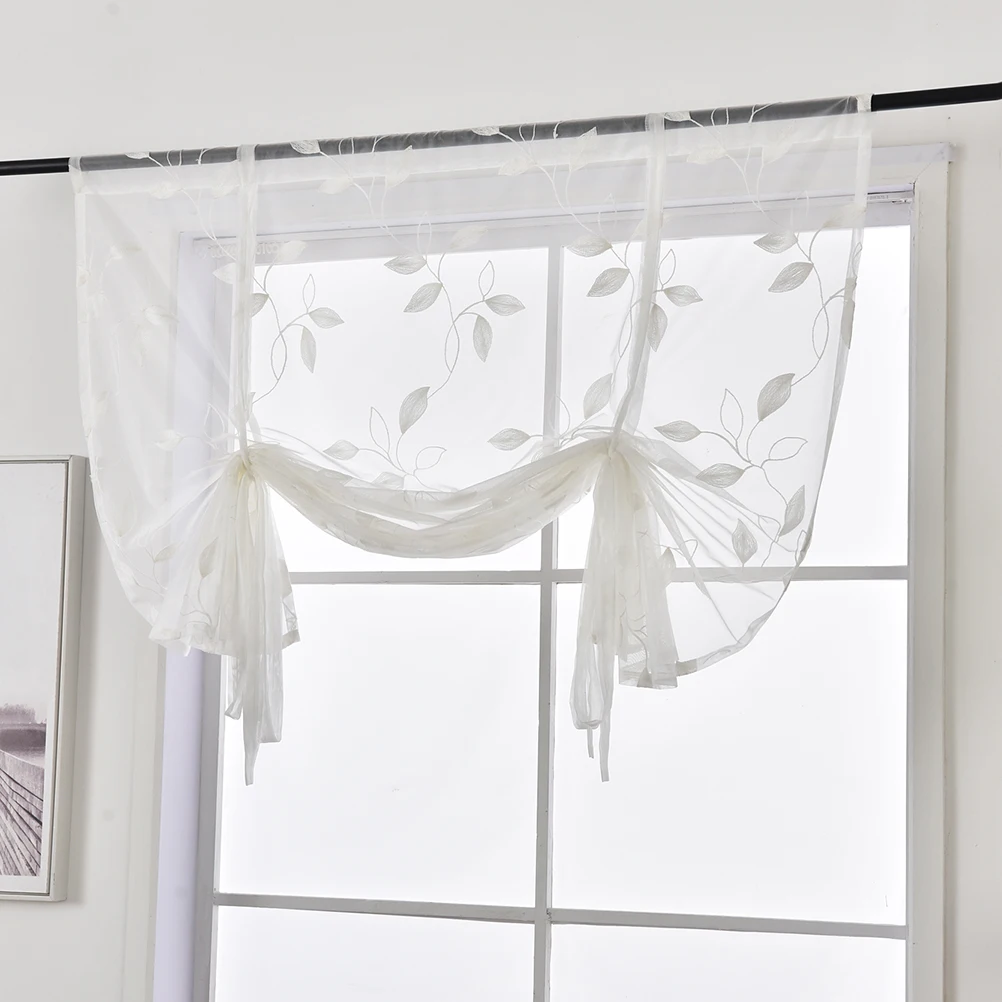 С окном, прозрачная вышивка