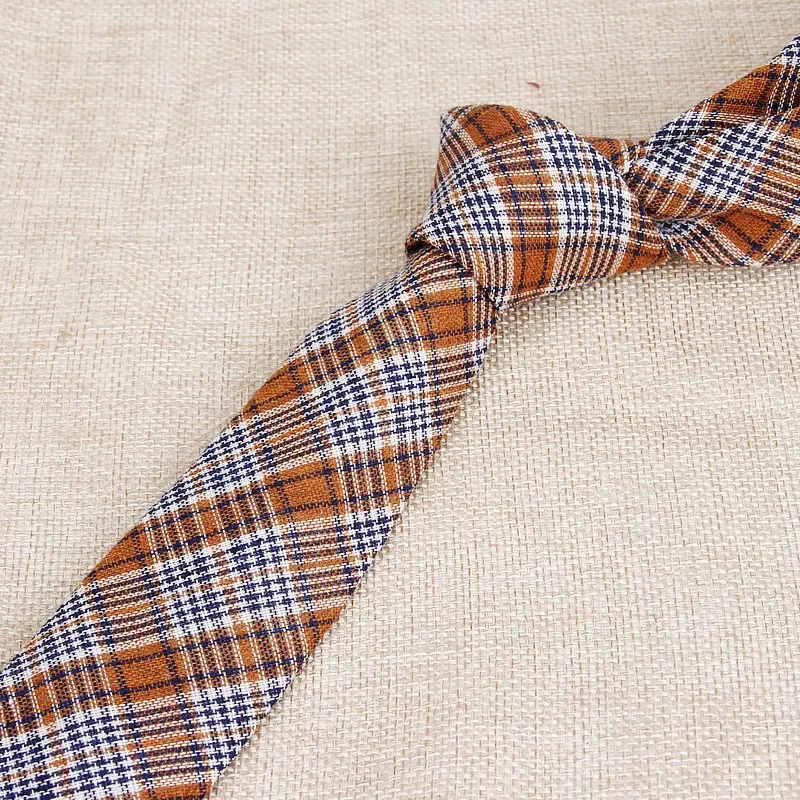 Галстук мужской в клетку - Фотография_3