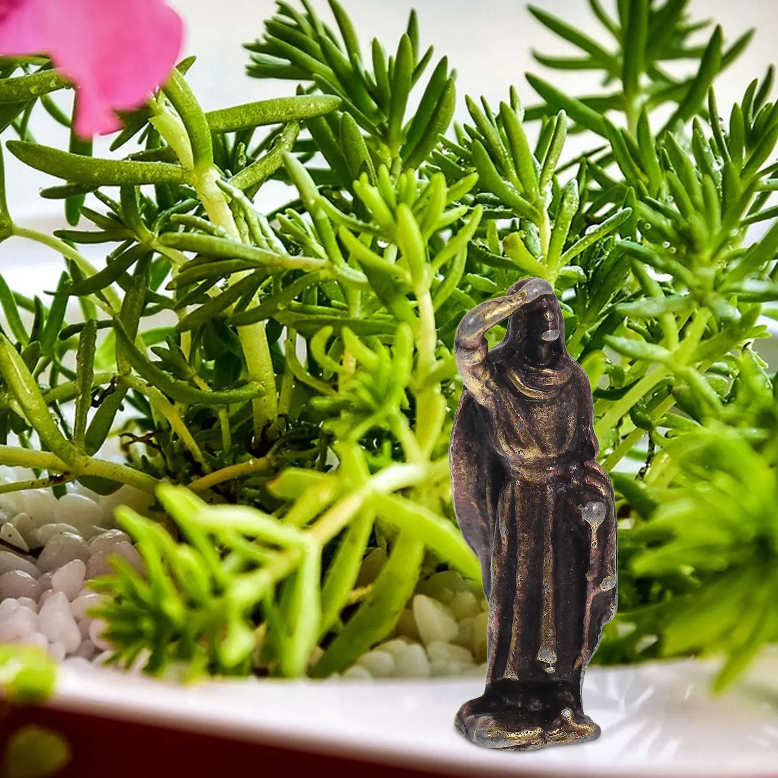 Миниатюрная китайская древняя фигура