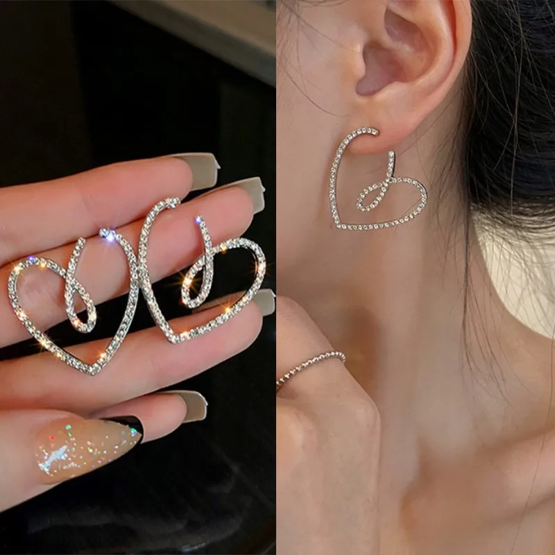 Женские серьги с крупными кристаллами