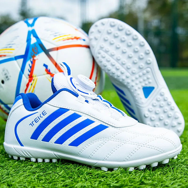 Брендовые модные футбольные бутсы для домашнего газона