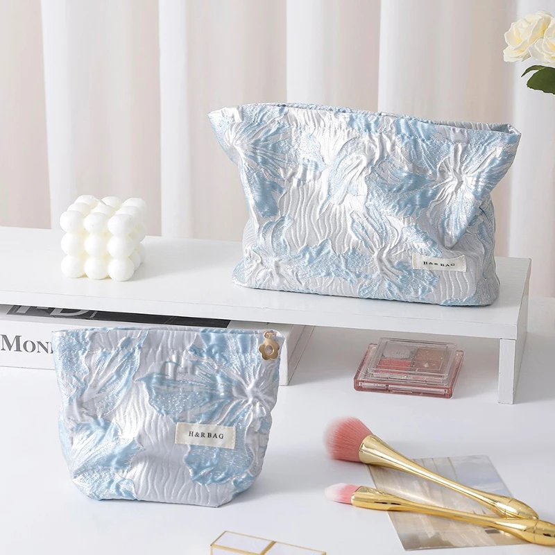 Новая мини-женская косметичка с цветком - Фотография_2