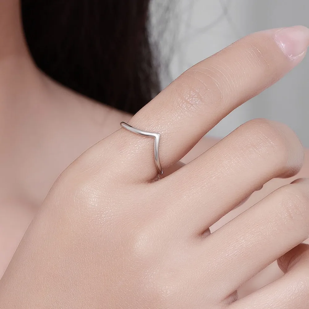 Женское кольцо из серебра 925 пробы - Фотография_5