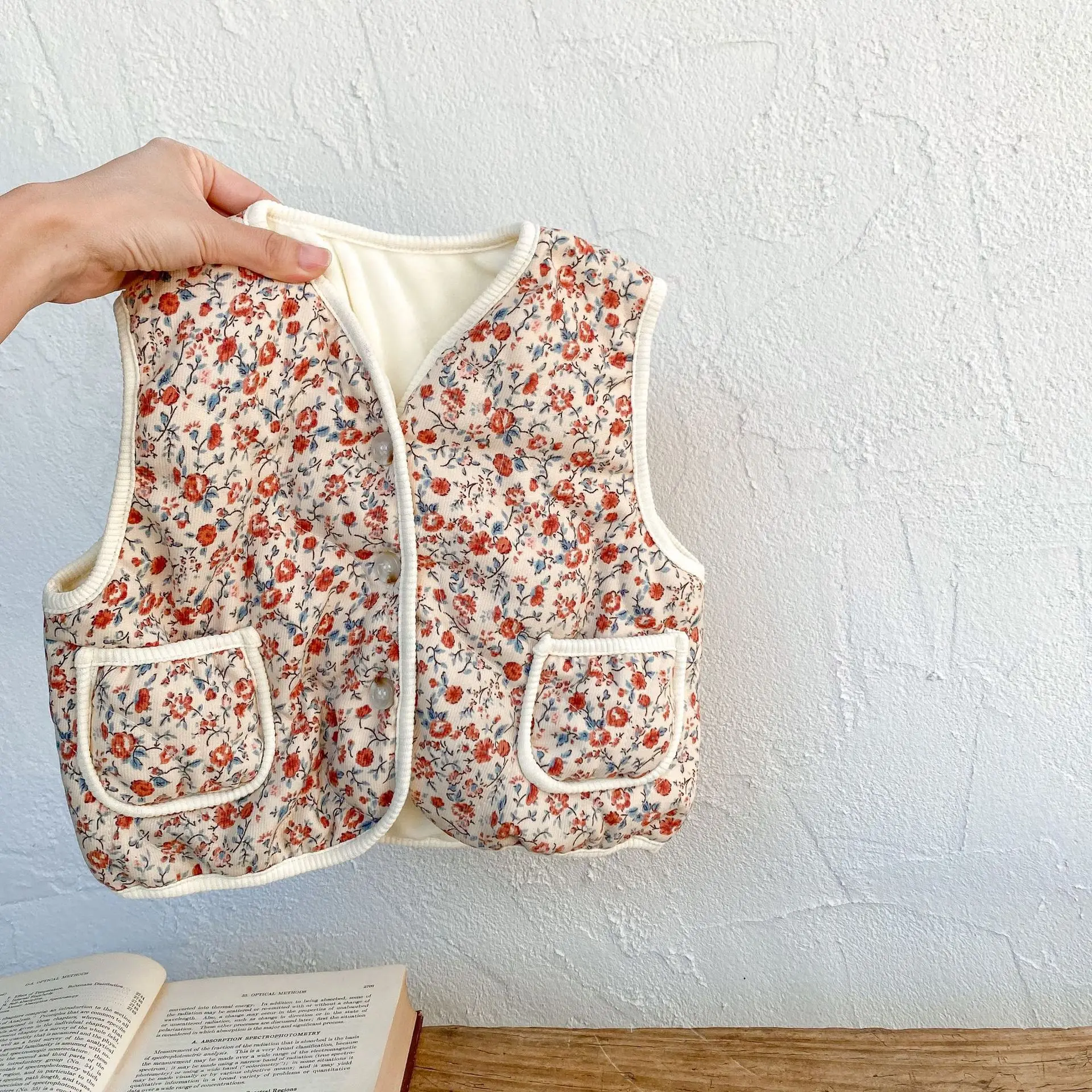 Зимний новый детский жилет без рукавов с цветочным леопардовым принтом - Фотография_4