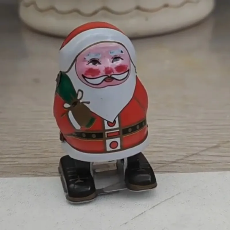 Заводная игрушка