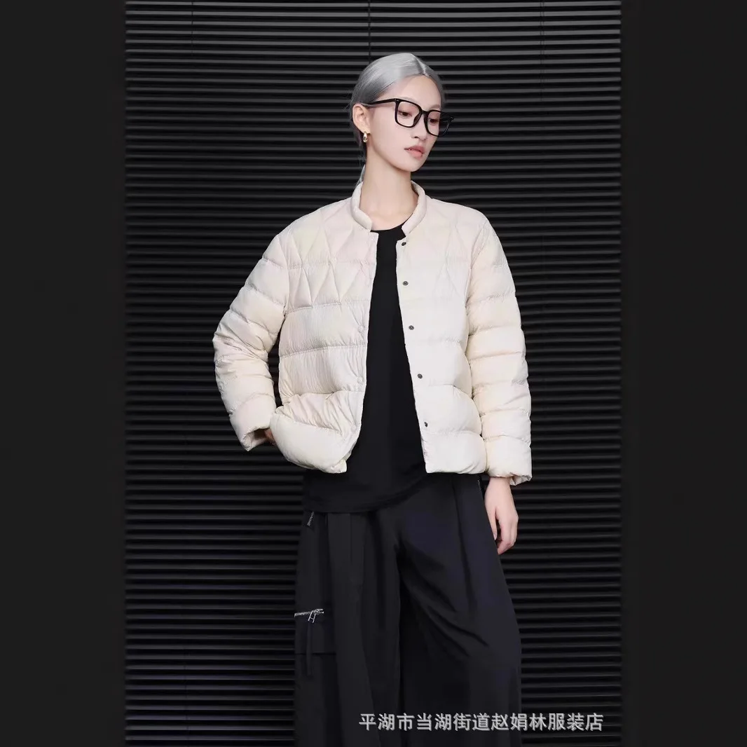 Зимний женский пуховик