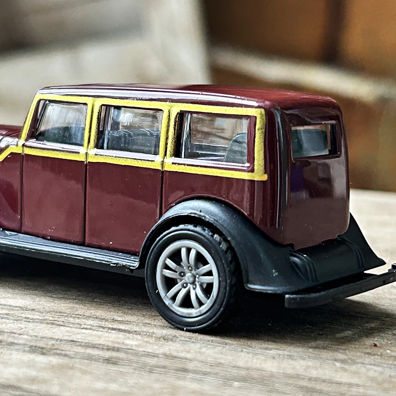 1:43 винтажная литая под давлением модель автомобиля из сплава - Фотография_4