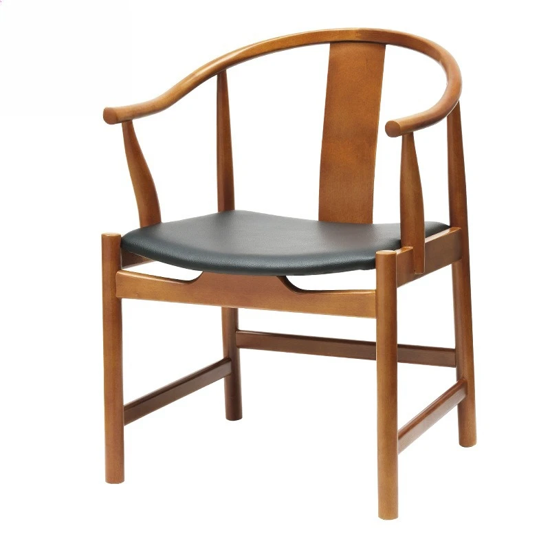 Стул с подлокотником из цельного дерева - Фотография_5