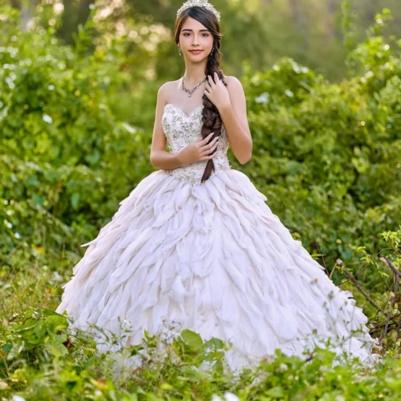 Белые платья quinceanera по индивидуальному заказу с открытыми плечами - Фотография_2