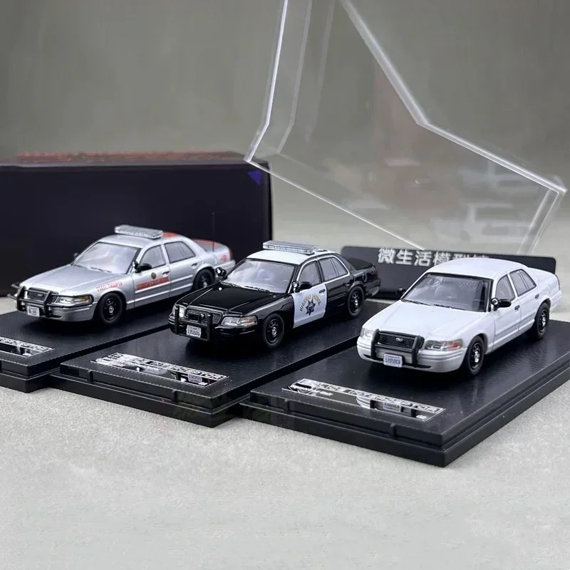 B-m rollin 1:64 модель аварийного