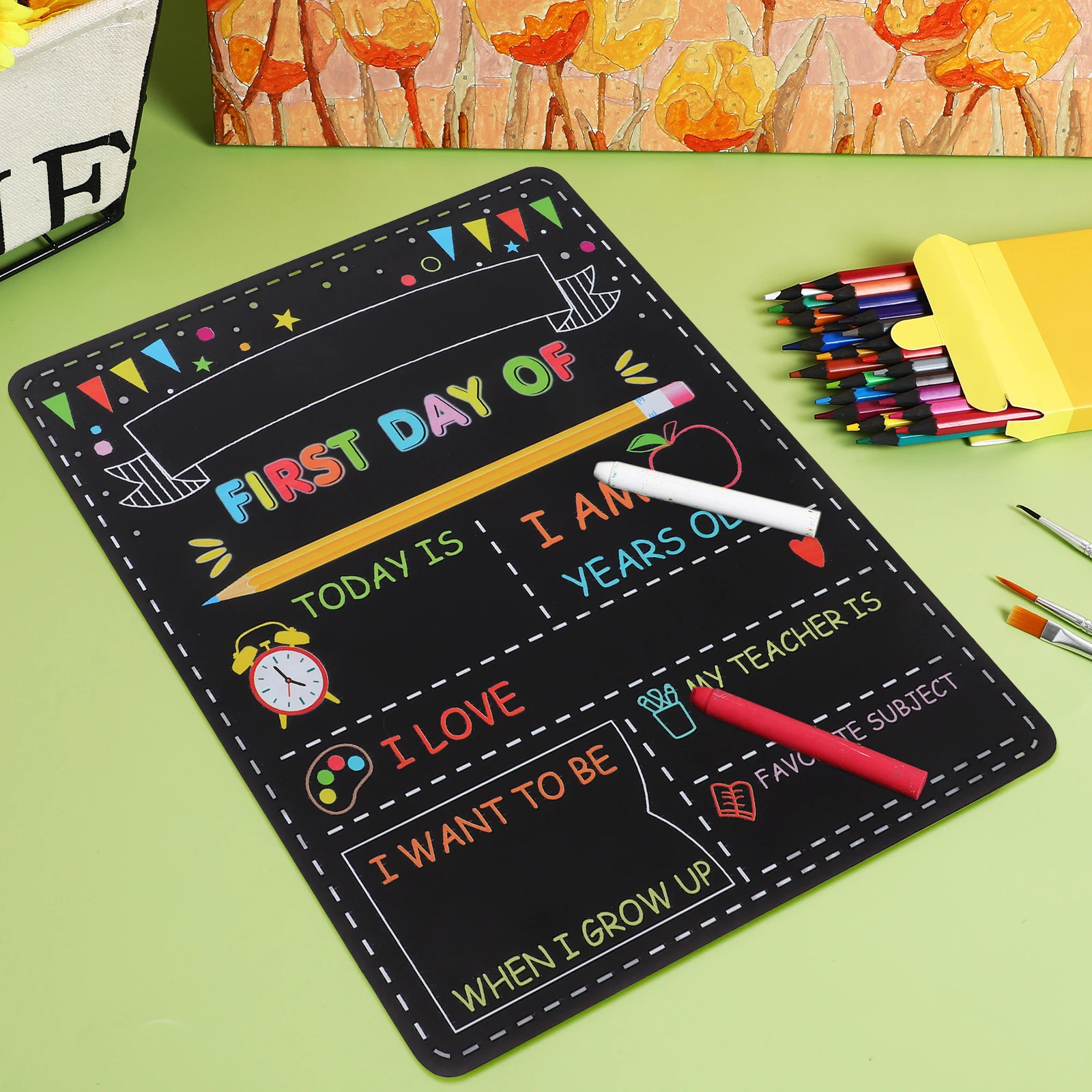 Двусторонняя деревянная вывеска на классе «снова в школу» - Фотография_3