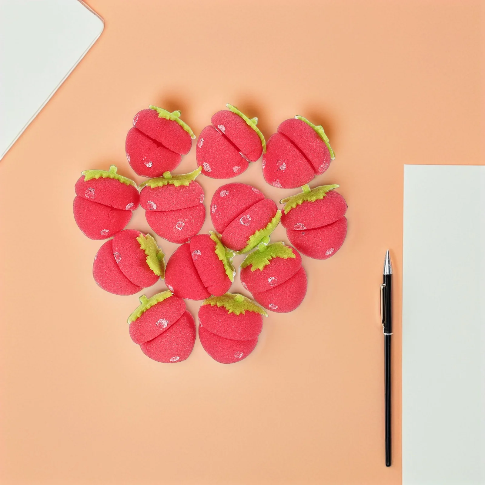 Бигуди с клубникой