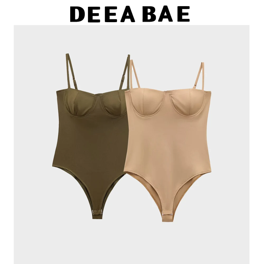 Deeabae spicy girl с подушкой на груди