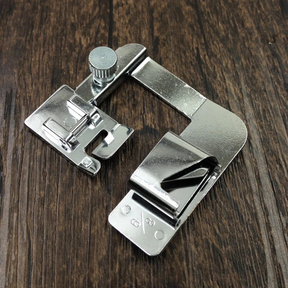 Набор прижимных лапок для электрической швейной машины - Фотография_4