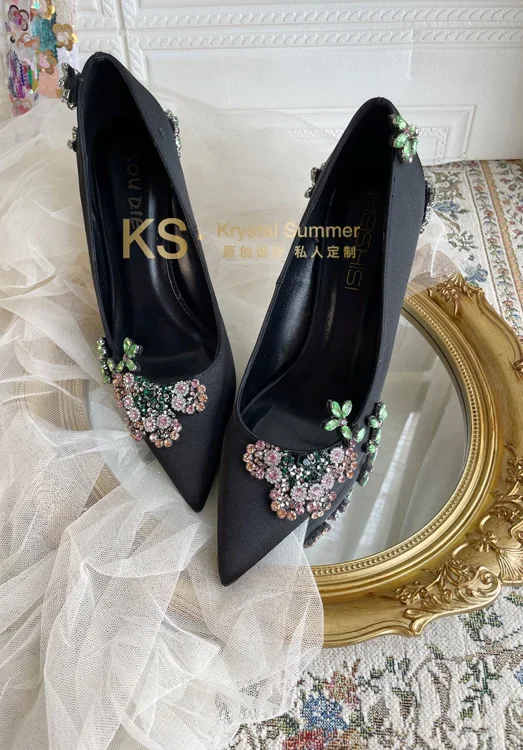 Женские атласные туфли на высоком каблуке с острым носком - Фотография_6