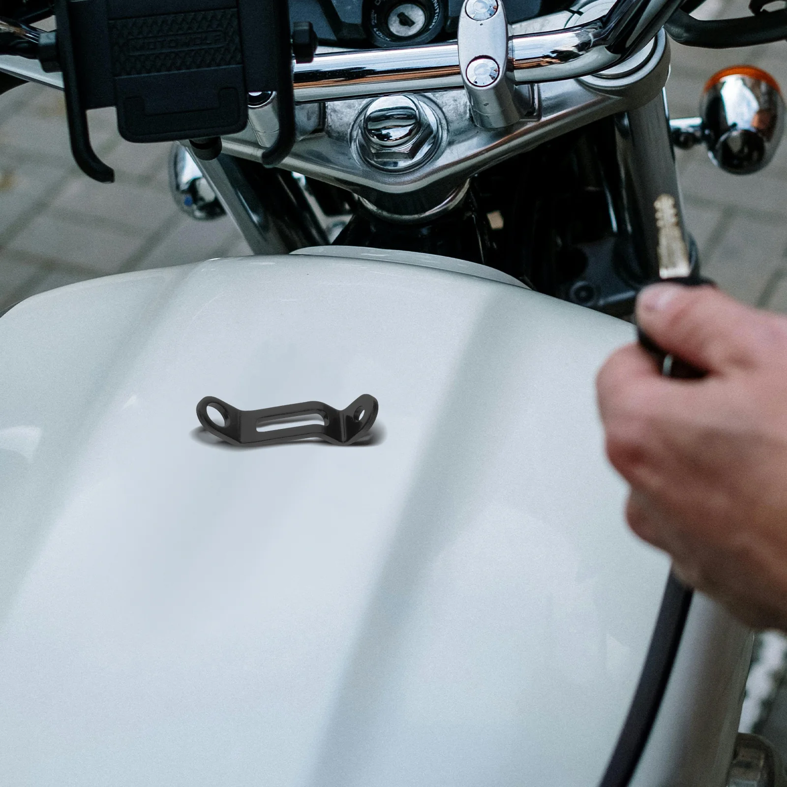 Держатель резервуара для тормозной жидкости мотоцикла - Фотография_2