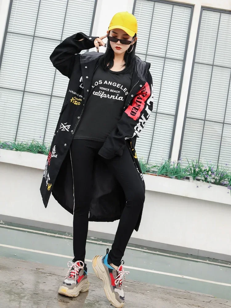 Женский плащ в стиле граффити y2k; - Фотография_3