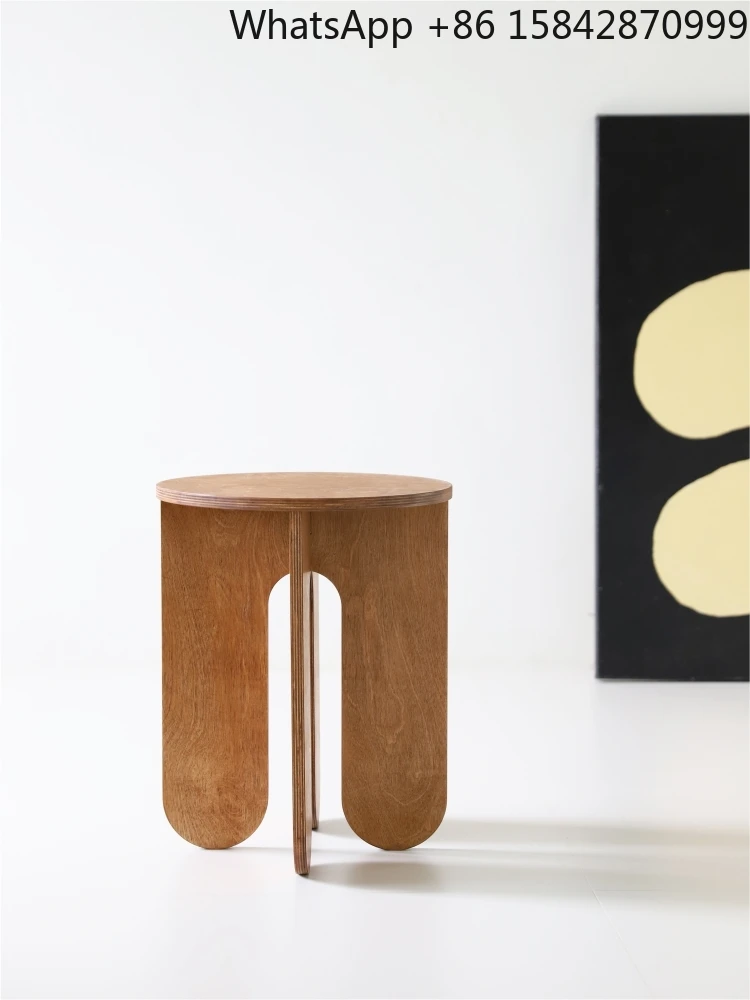 Обеденный стол для гостиной