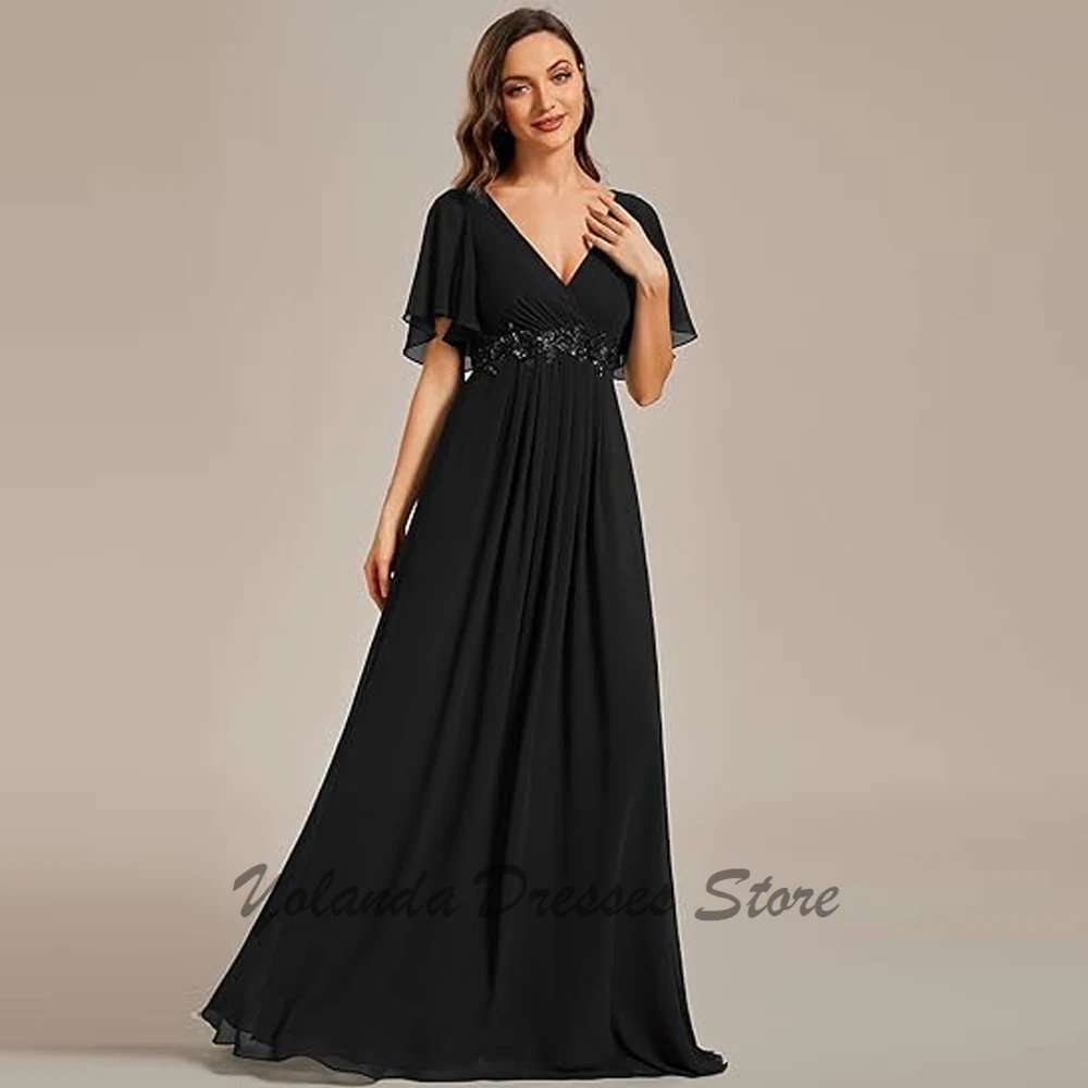 Индивидуальные платья для матери