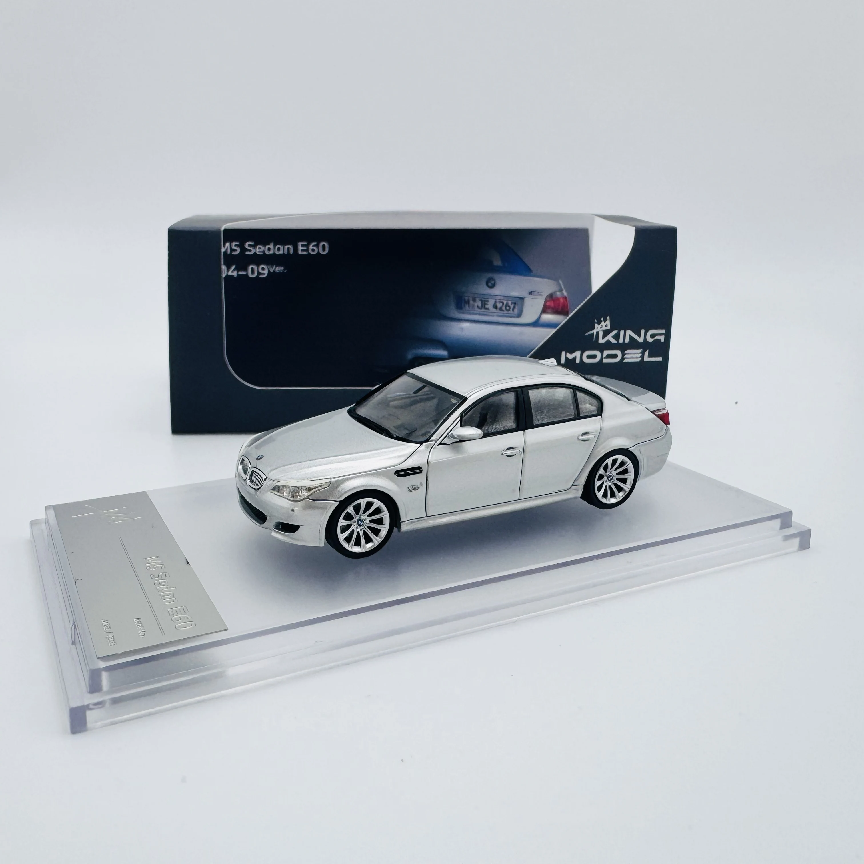 Модель king 1:64 m5 e60 e61 модель - Фотография_2