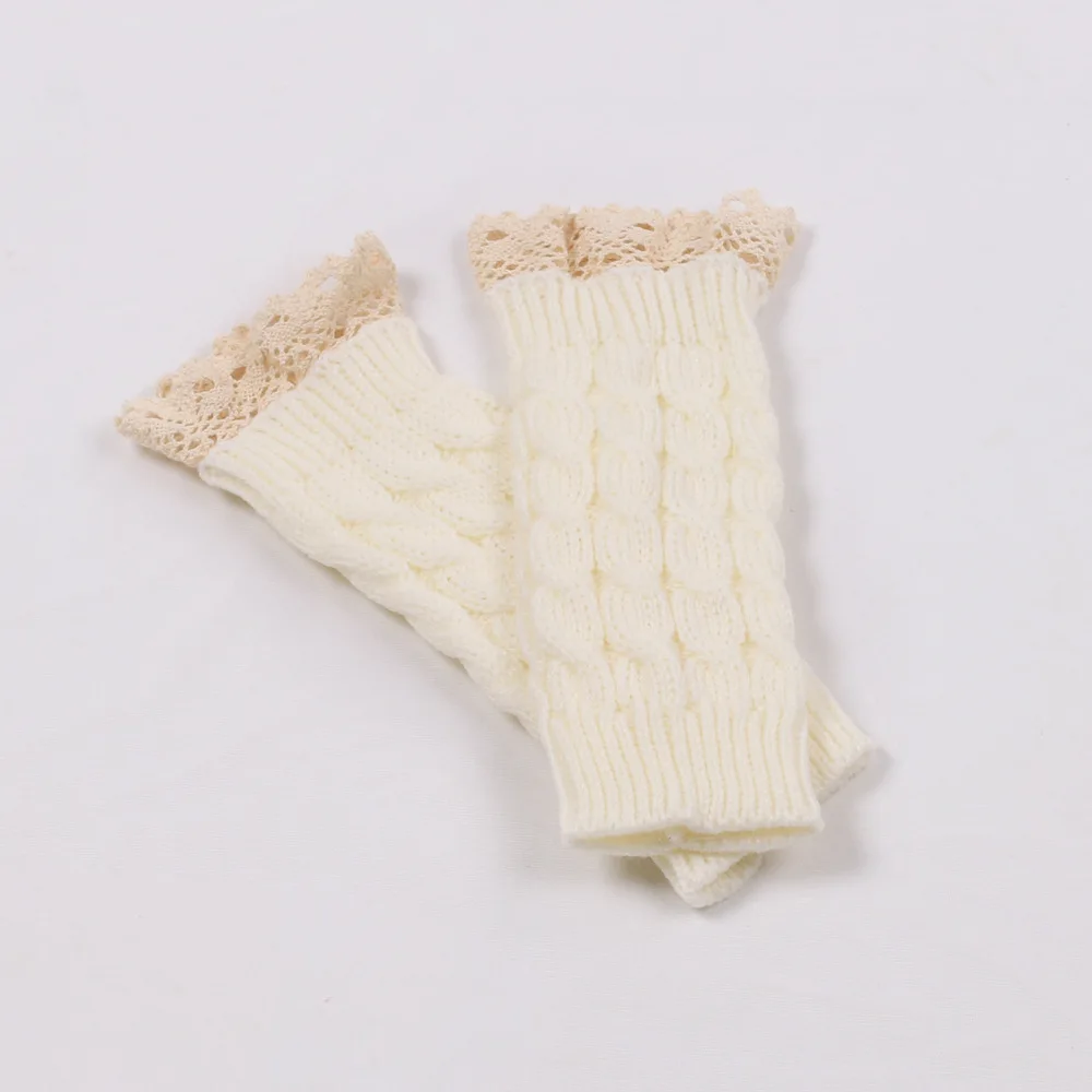 Женские шерстяные перчатки с кружевными манжетами и короткими рукавами - Фотография_6