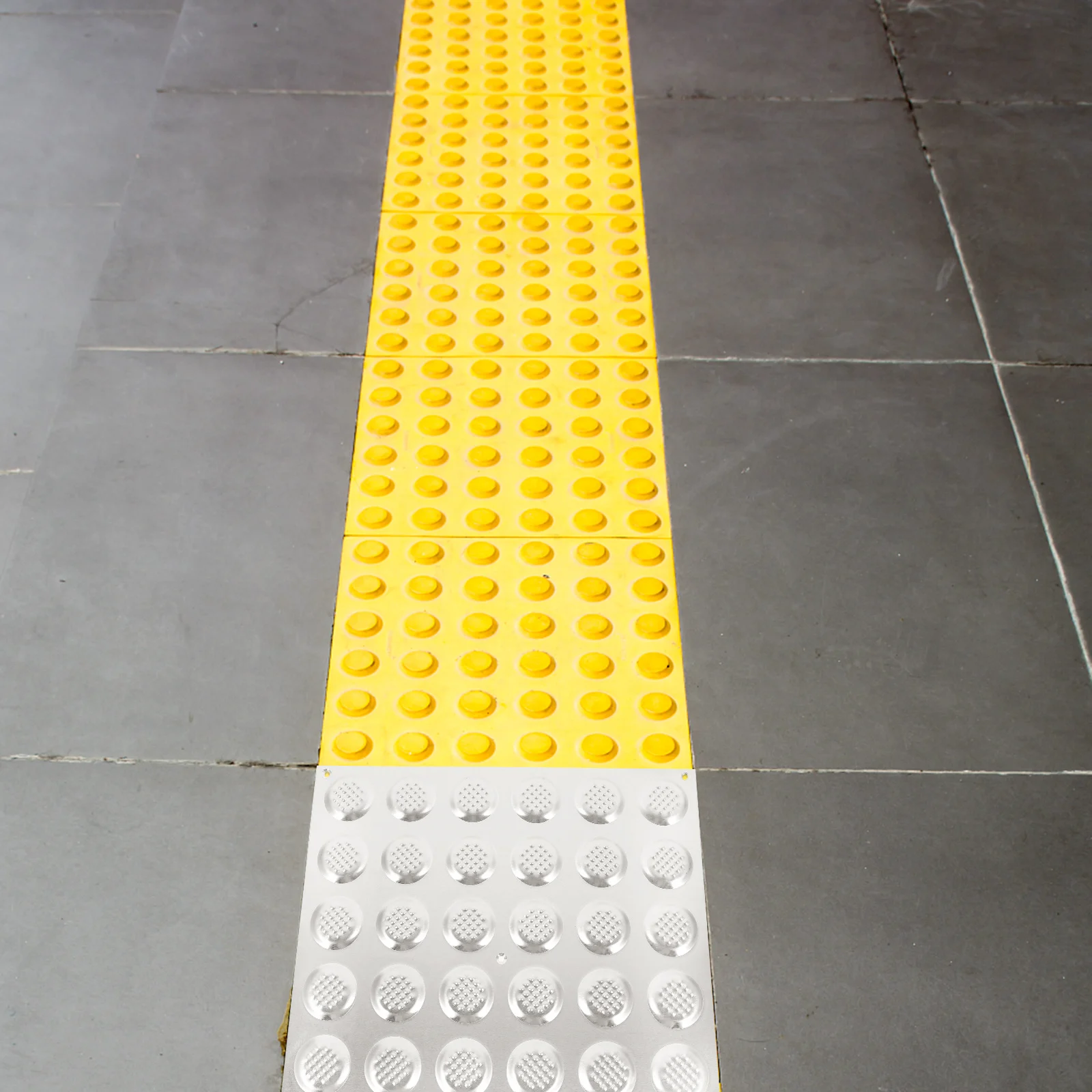 Тротуарные слепые кирпичи из нержавеющей стали - Фотография_4