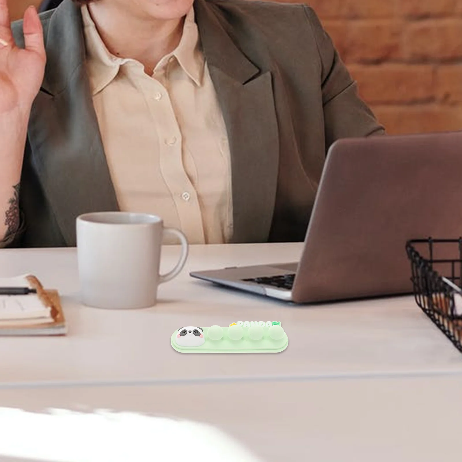 Самоклеящиеся зажимы-органайзеры для кабеля в виде панды для стола - Фотография_5