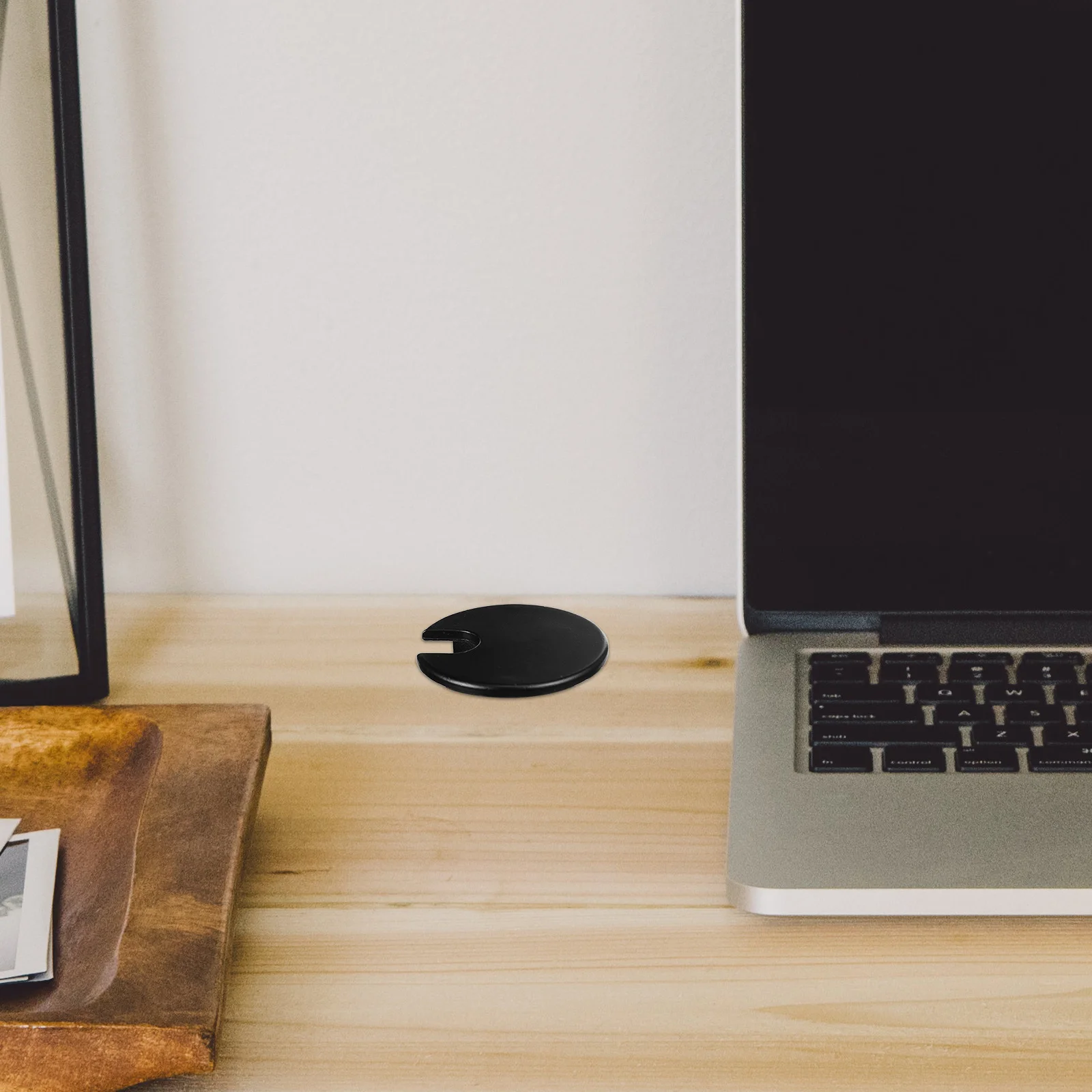 Крышка отверстия для настольного кабеля - Фотография_5