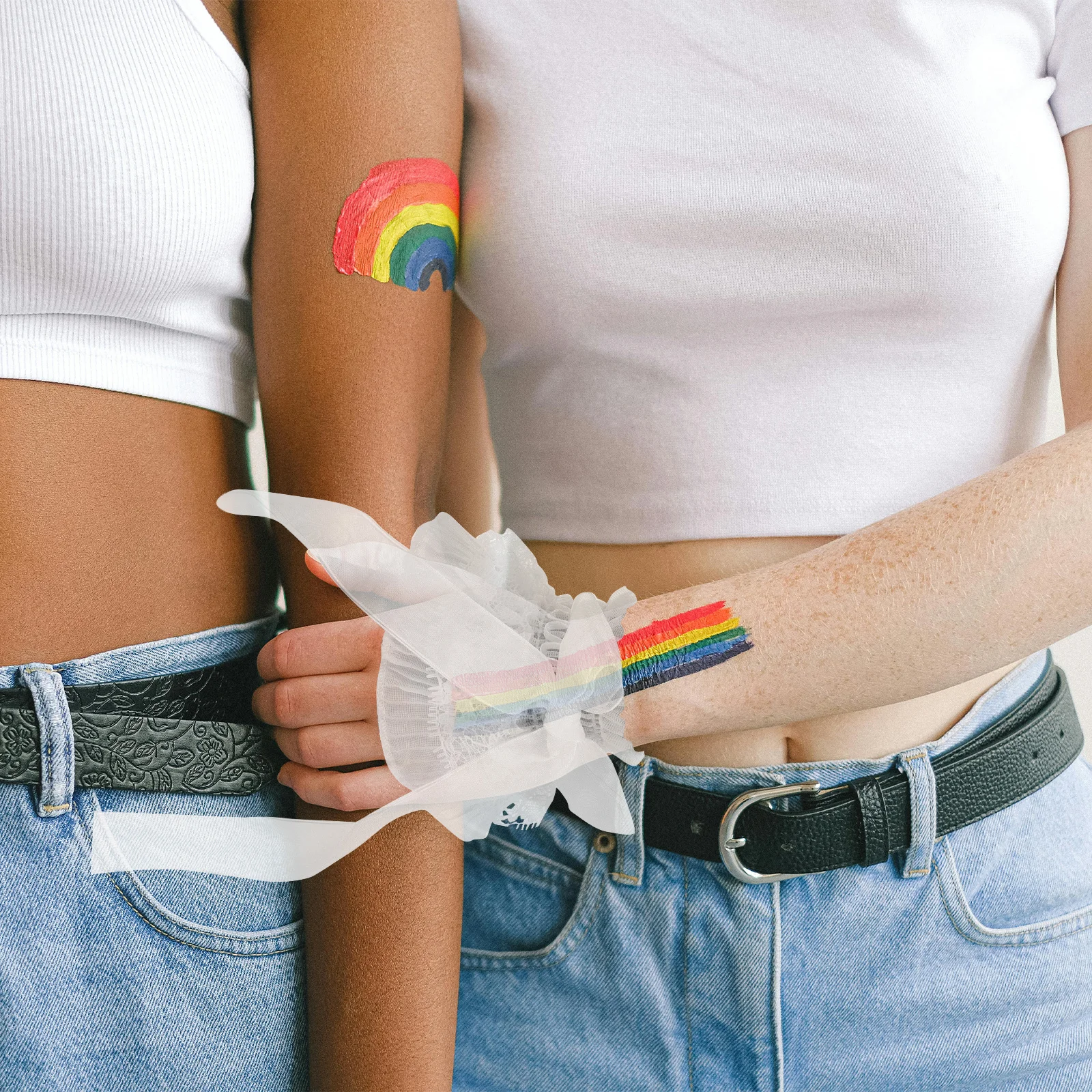 1 пара кружевных манжетов на запястьях с цветочными рюшами и бантом