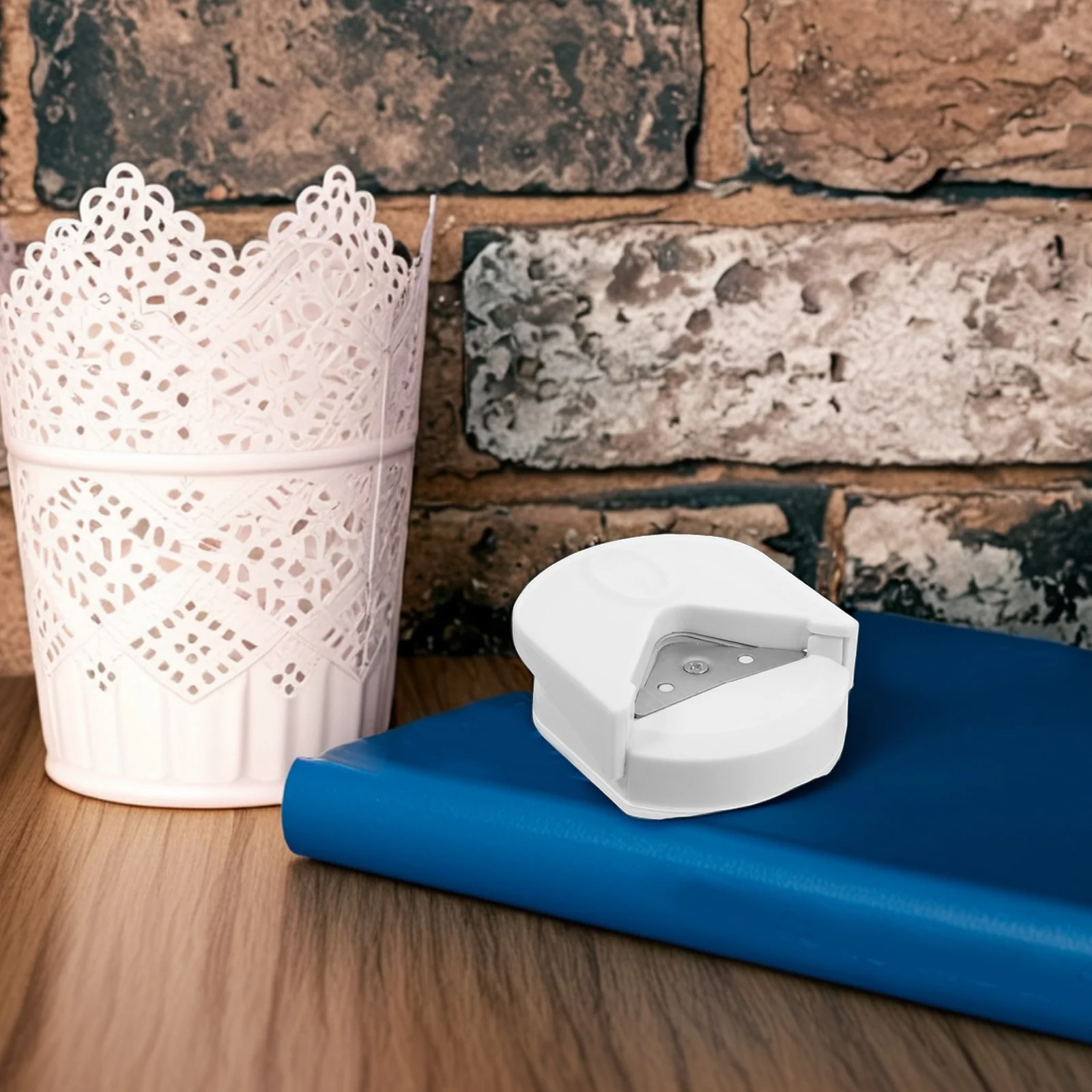 Округтель для углов бумаги компактный