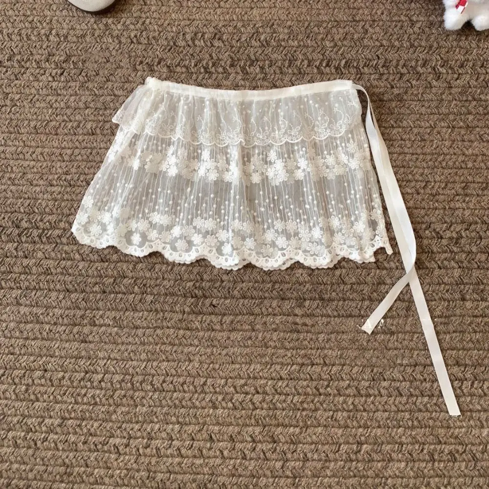 Модная милая кружевная мини-юбка с цветочным принтом - Фотография_3