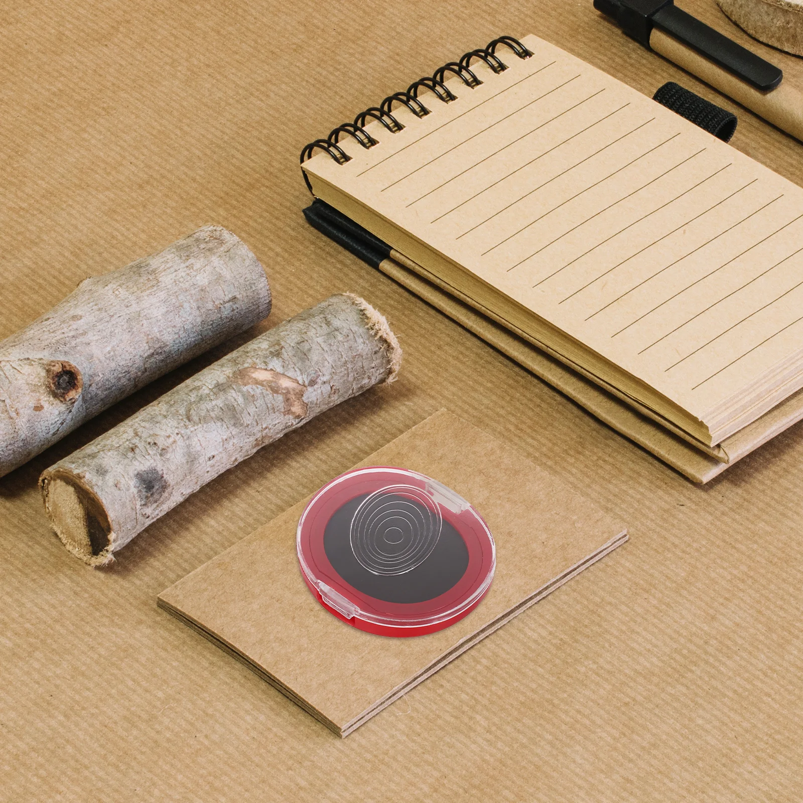 Красная чернильная подушечка для отпечатков пальцев - Фотография_5