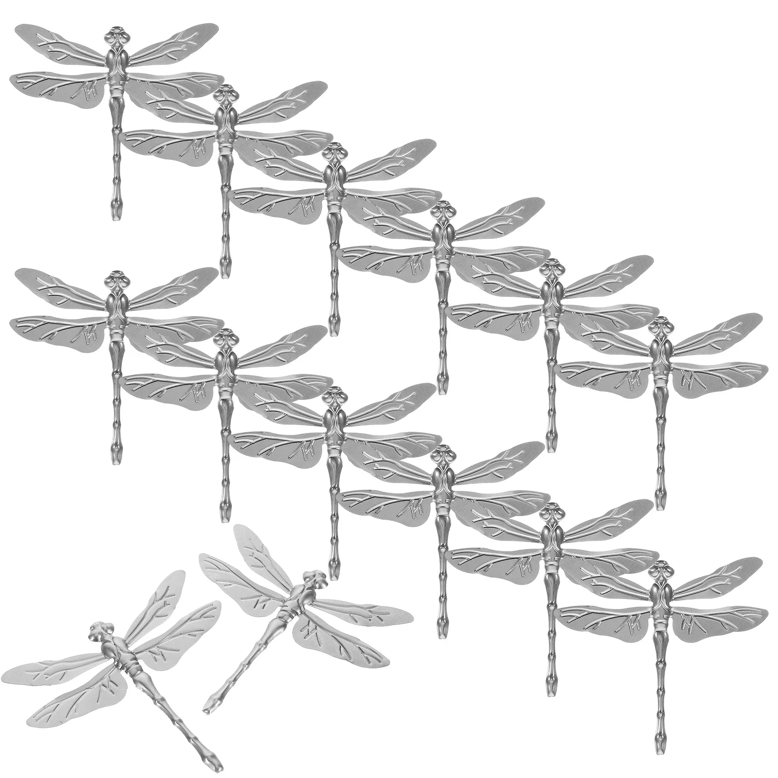 Железная скульптура стрекозы - Фотография_5