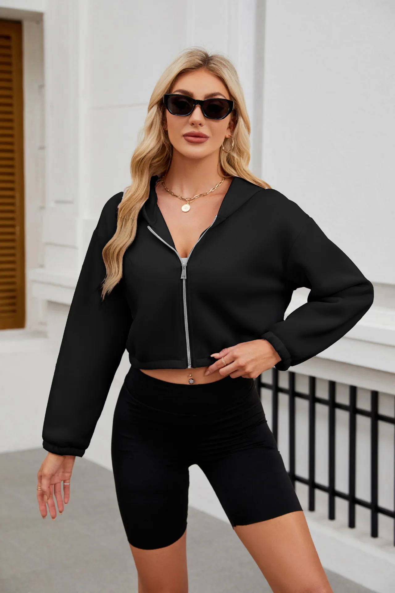 Новая женская толстовка с длинными рукавами и капюшоном - Фотография_4