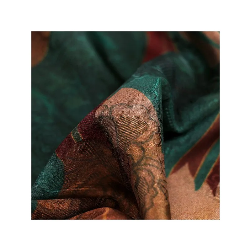 Красное платье cheongsam из марлевой ткани с цветочным принтом - Фотография_5