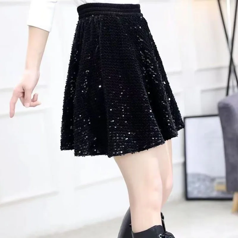 Модная женская однотонная мини-юбка с блестками - Фотография_4