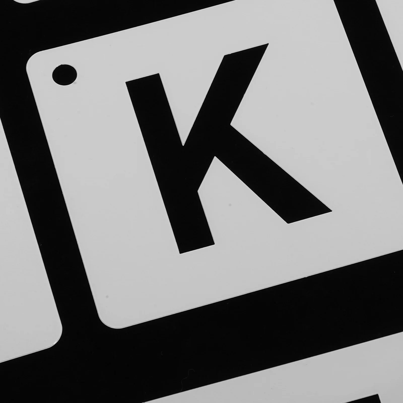 1 комплект трафаретов с буквами a-z - Фотография_4