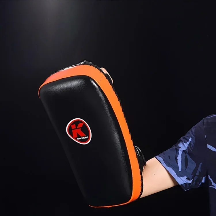 Изогнутые боксерские перчатки по индивидуальному заказу - Фотография_6